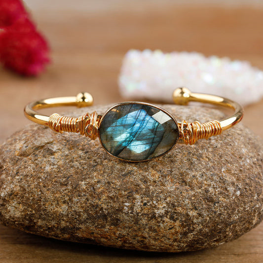 Aurora Insight Cuff